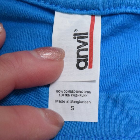 2 for $12:  NWOT Set of Hawaii-Themed Cotton T-Shirts in Size S - Picture 13 of 15